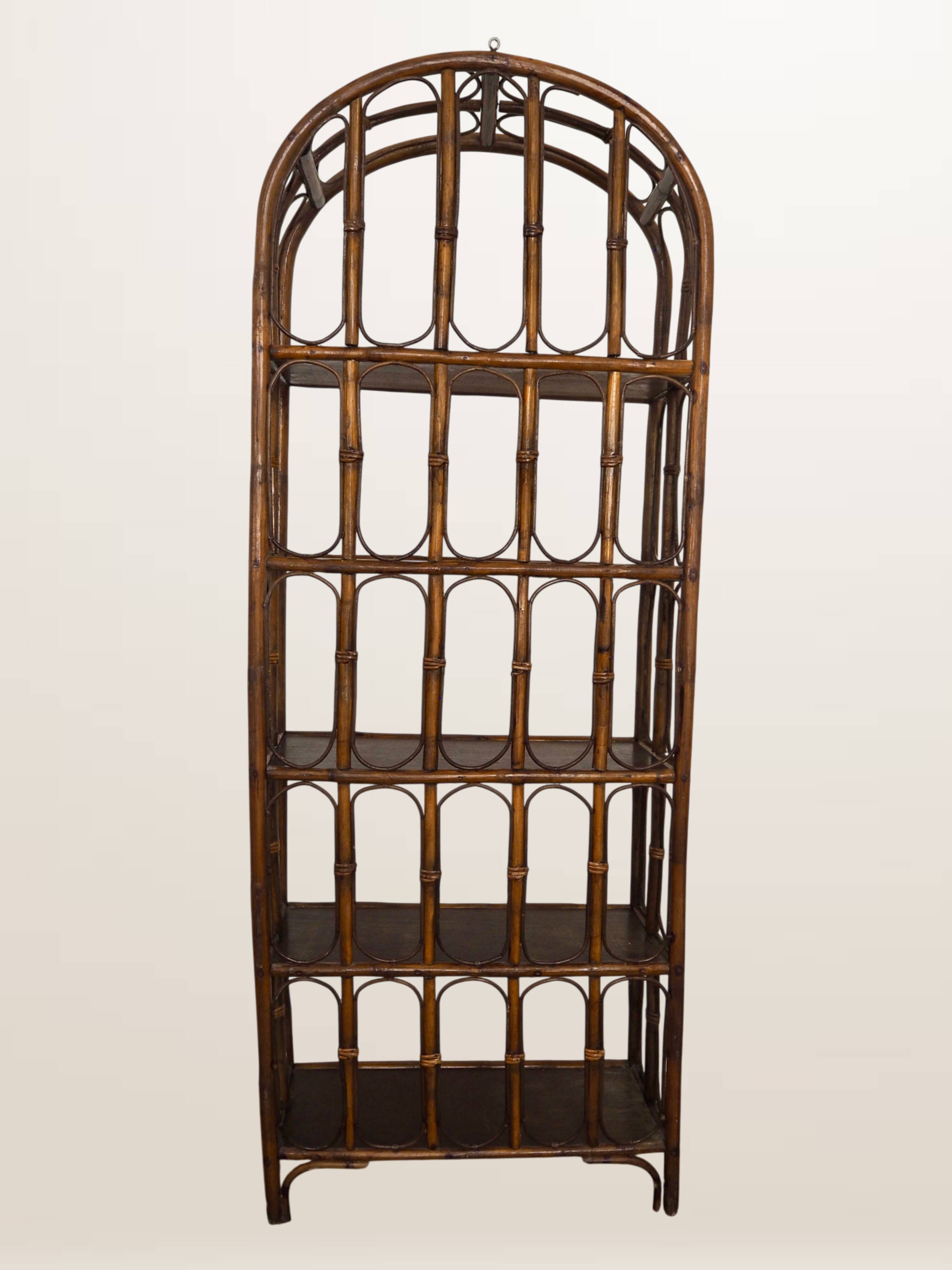 Étagère en rotin cintré — 173 cm