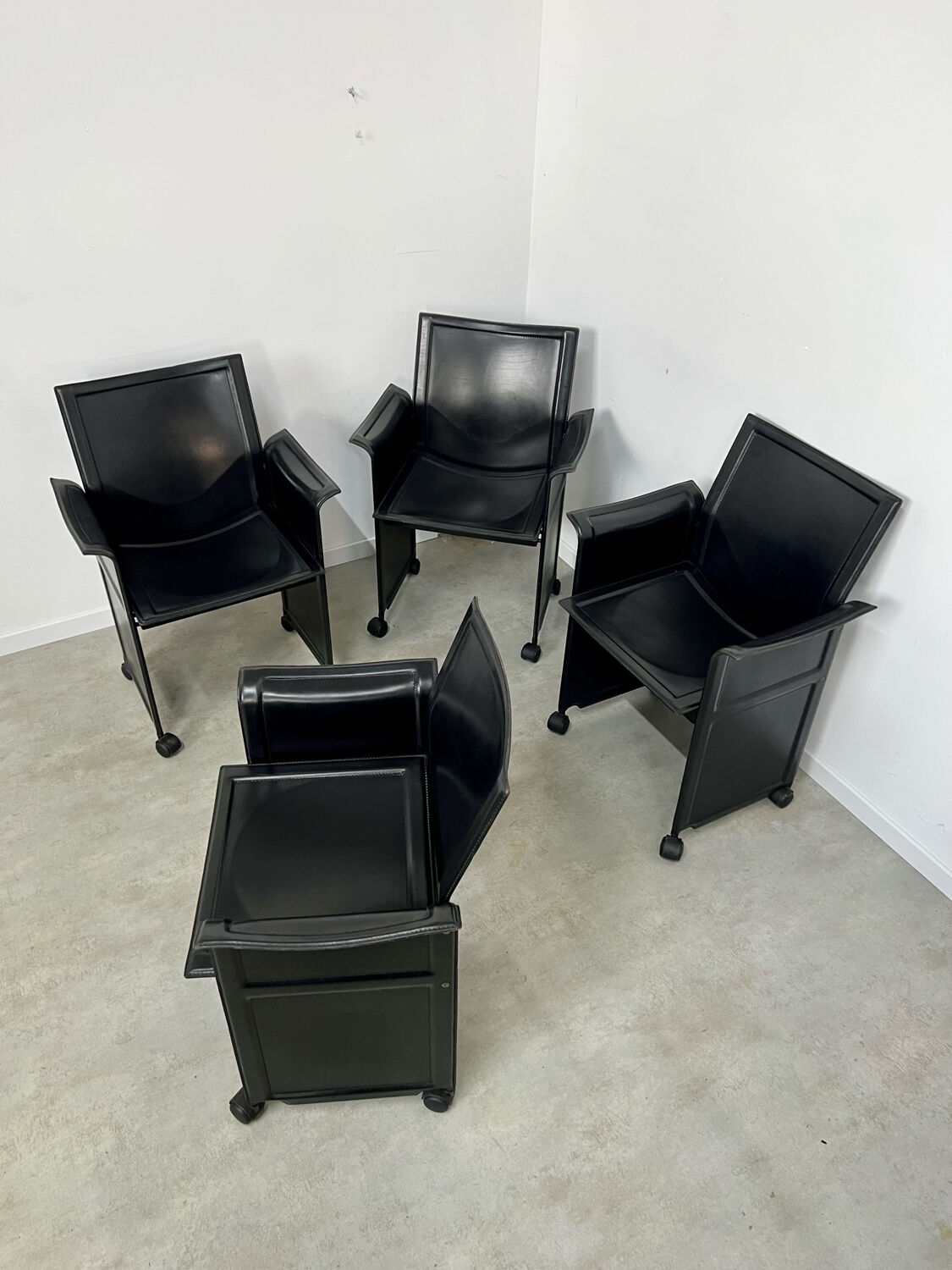 Lot 4 old armchairs "Korium" by Tito Agnoli for Matteo Grassi 1980