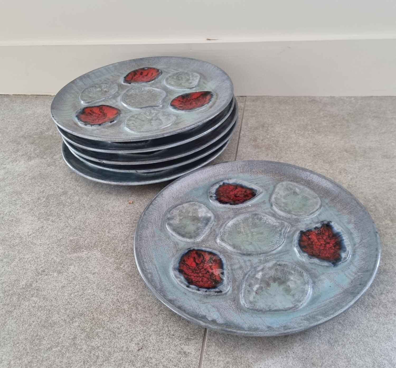 6 stoneware oil plates