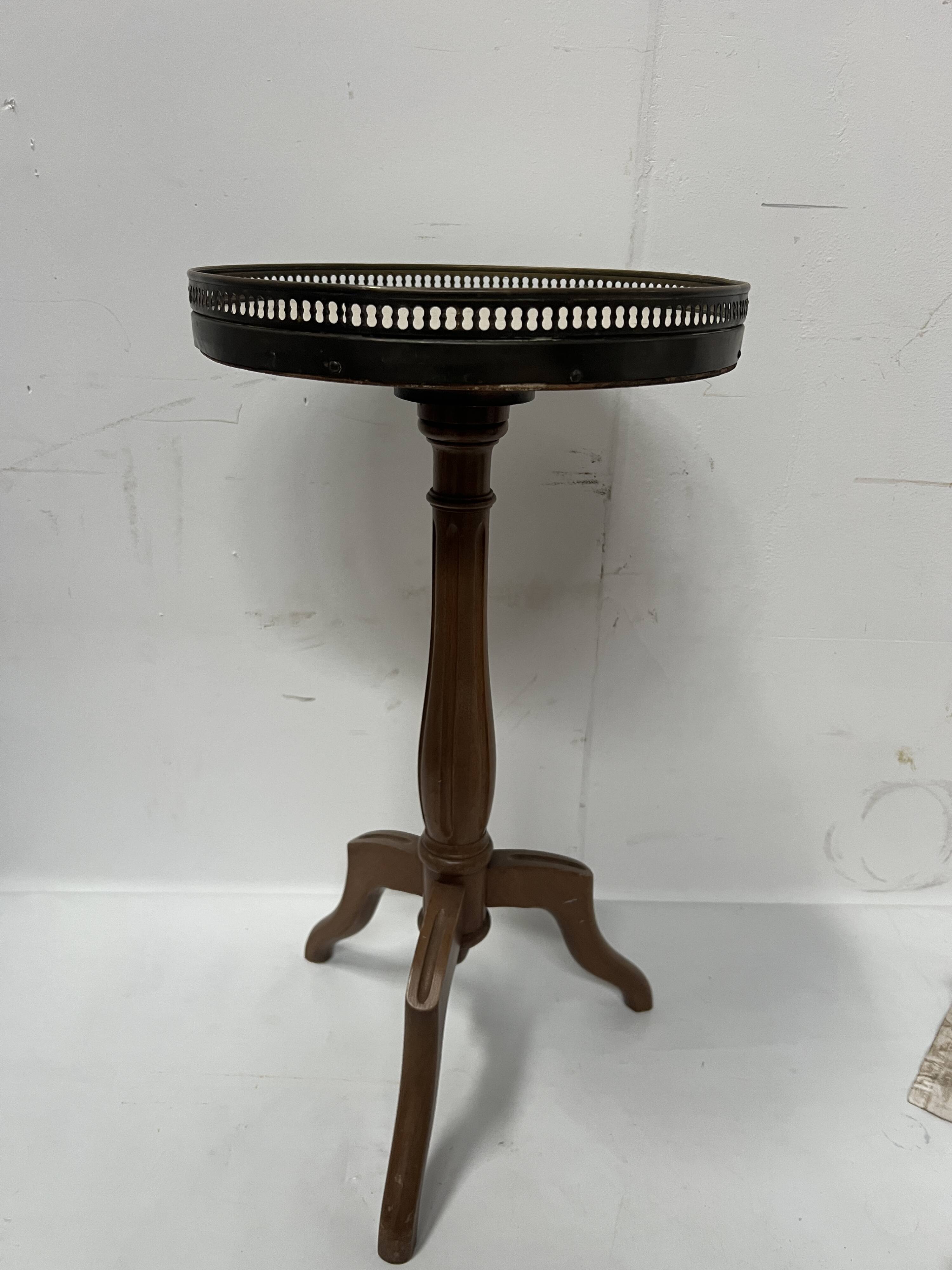 Louis XVI style side table in beech and marble, 20th century.