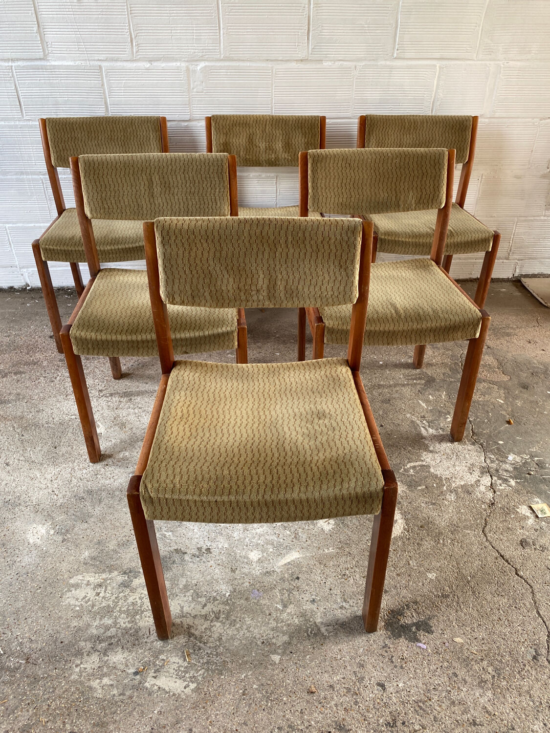 Lot 6 chaises scandinaves