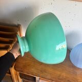 Suspension in turquoise blue opaline