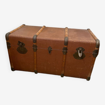 Travel trunk