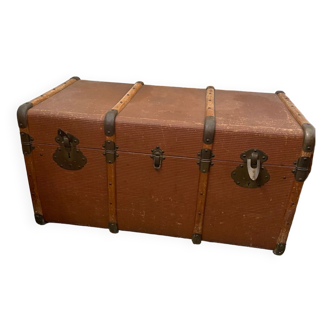 Travel trunk
