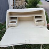 Curved scriban desk