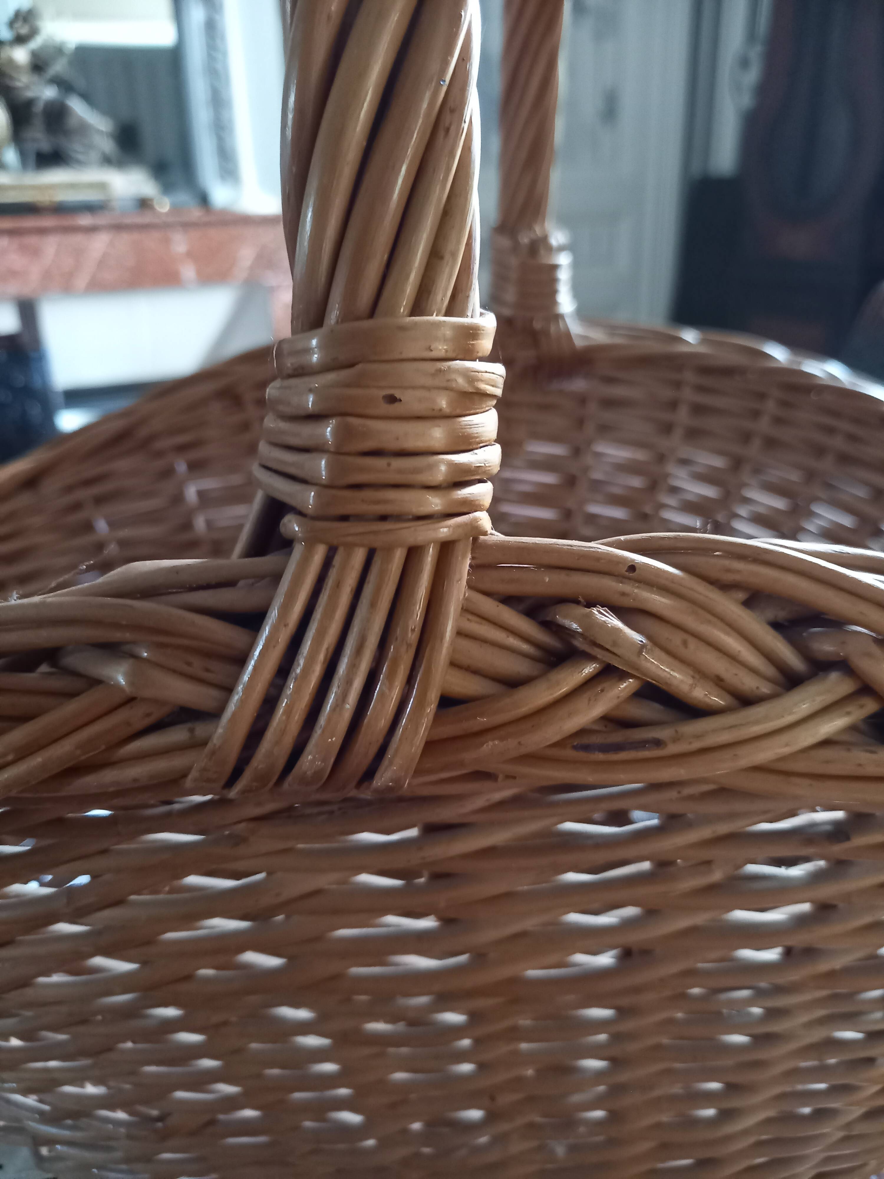 Woven wicker basket