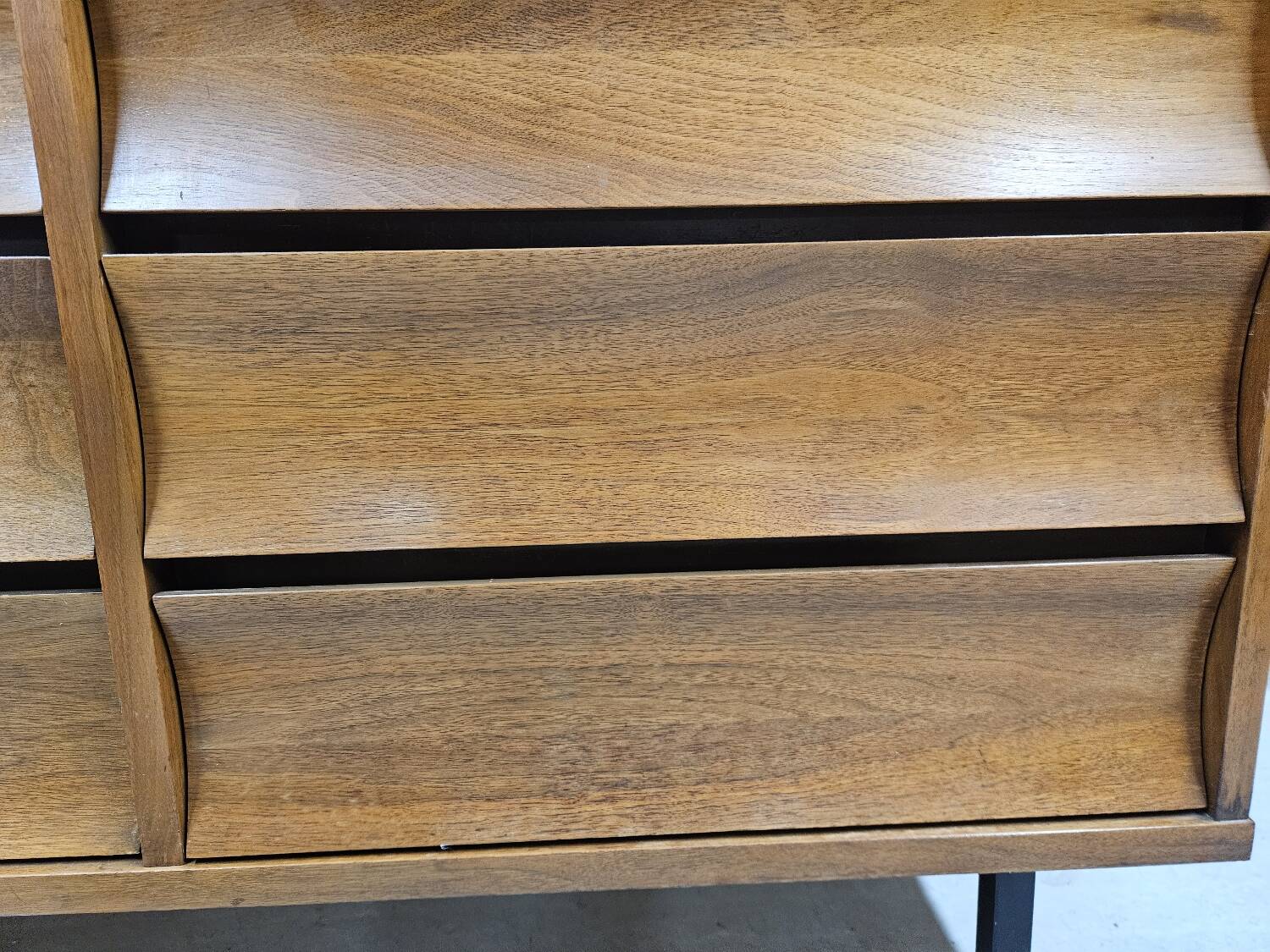 Johnson Carper 1950 Dresser