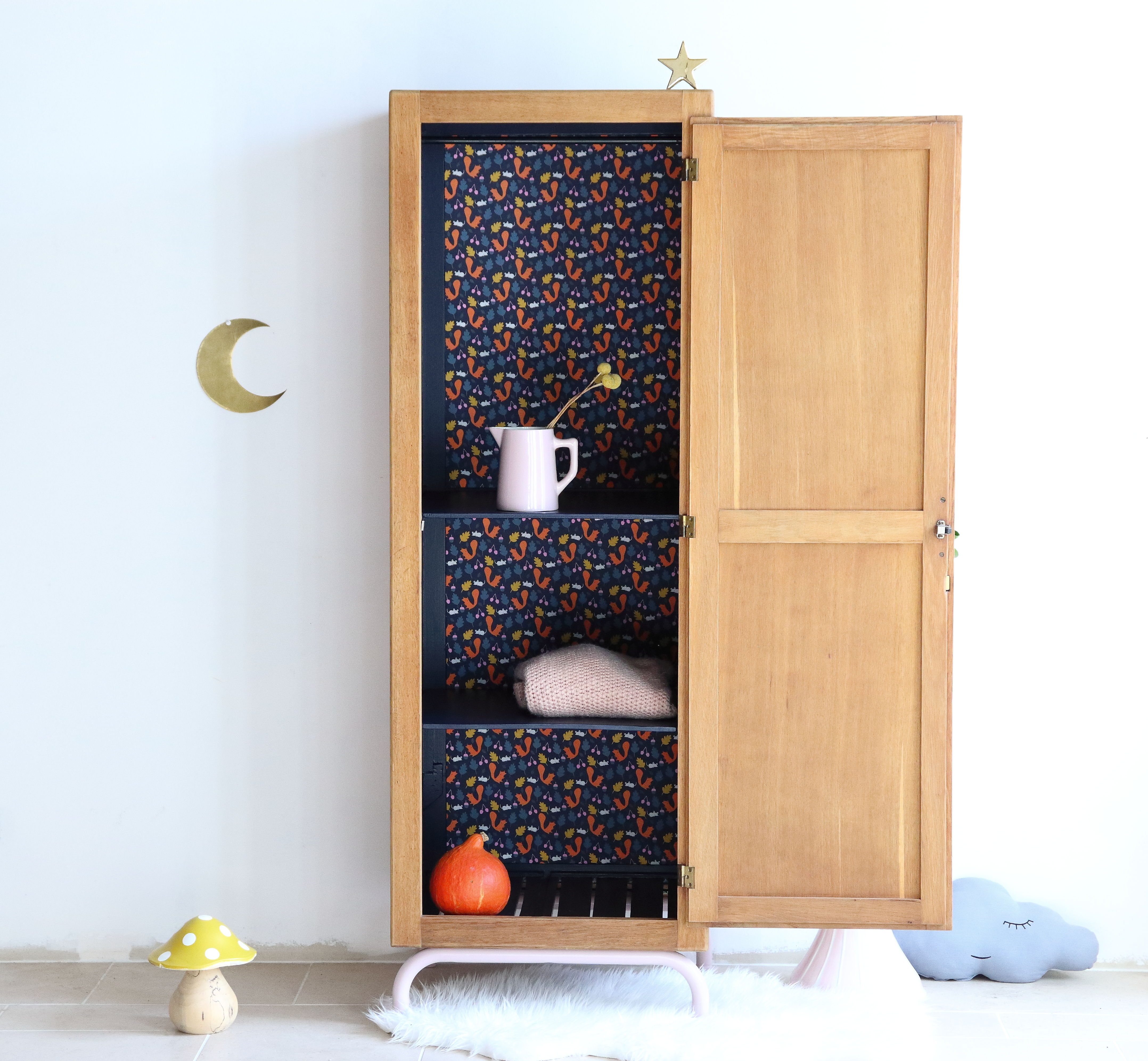 Vintage oak boarding wardrobe revisited