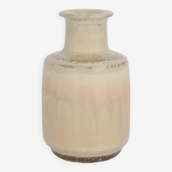 Small Mid-Century Scandinavian Modern Collectible Sand Stoneware Vase by Gunnar Borg for Höganäs