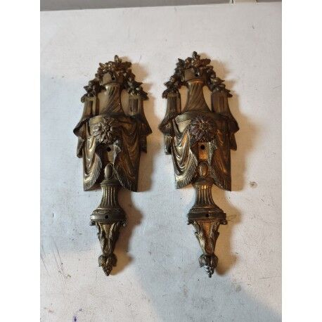 Pair of decorative bronze items from the 19th century.