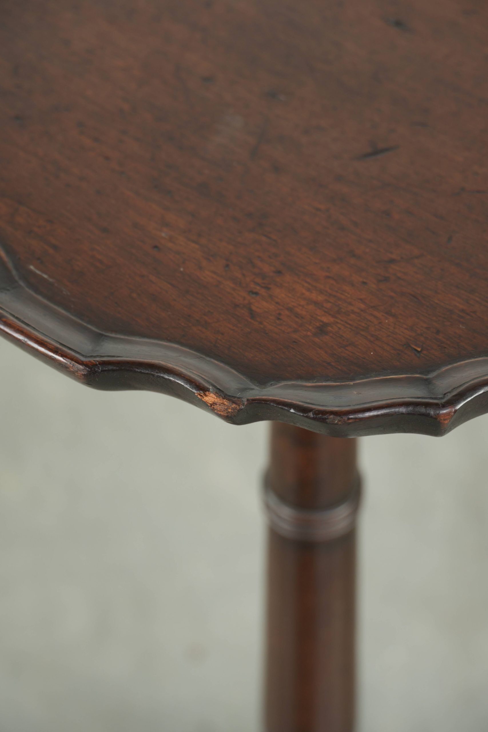 Antique English wine table / plant / side table from the late 18th century