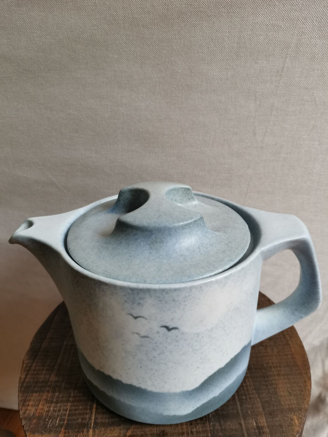 Teapot in porcelain virebent