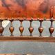 5 chaises Henri II en bois massif et cuir néo renaissance XIXème siècle