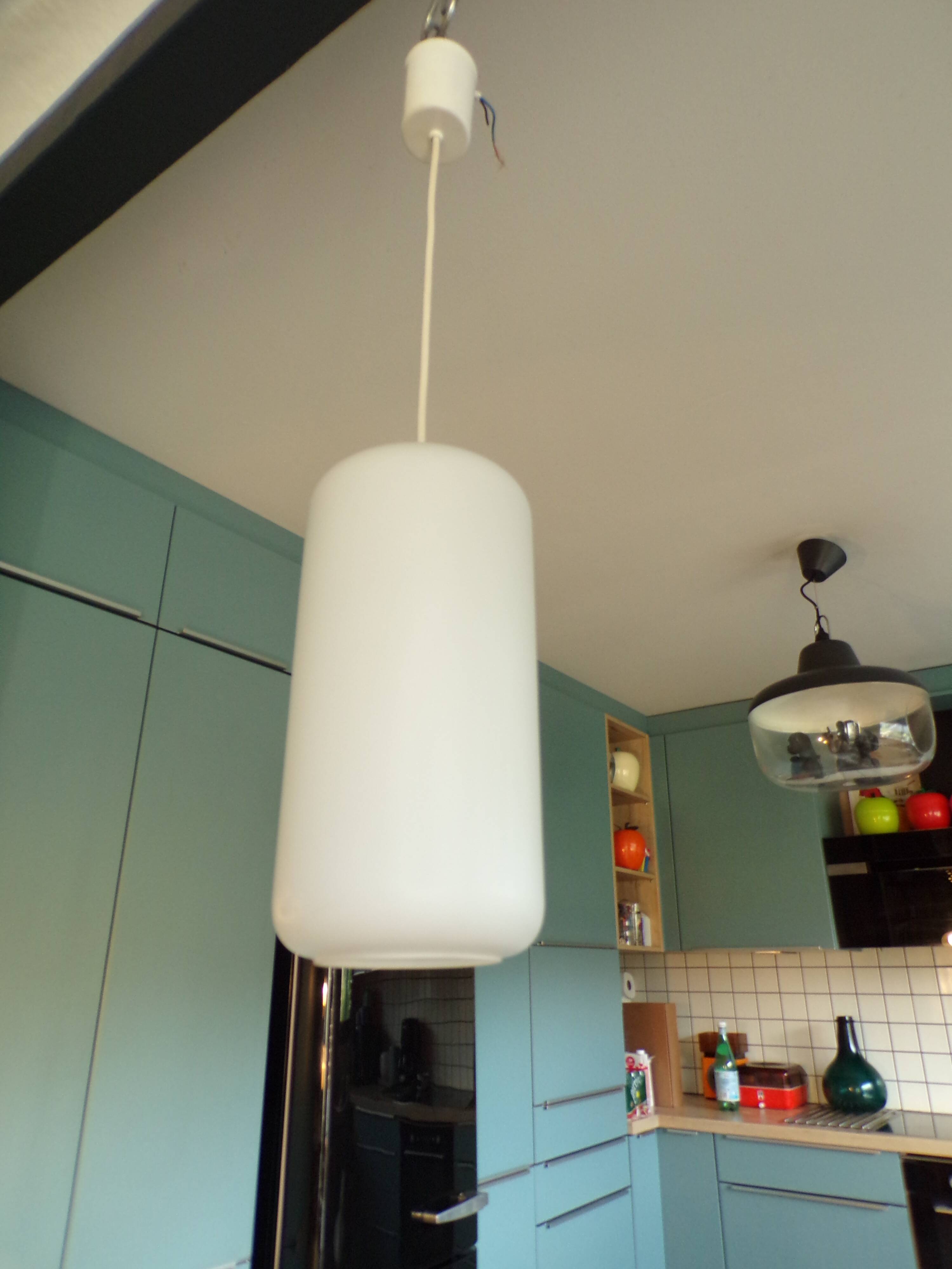 Frosted opaline cylinder suspension
