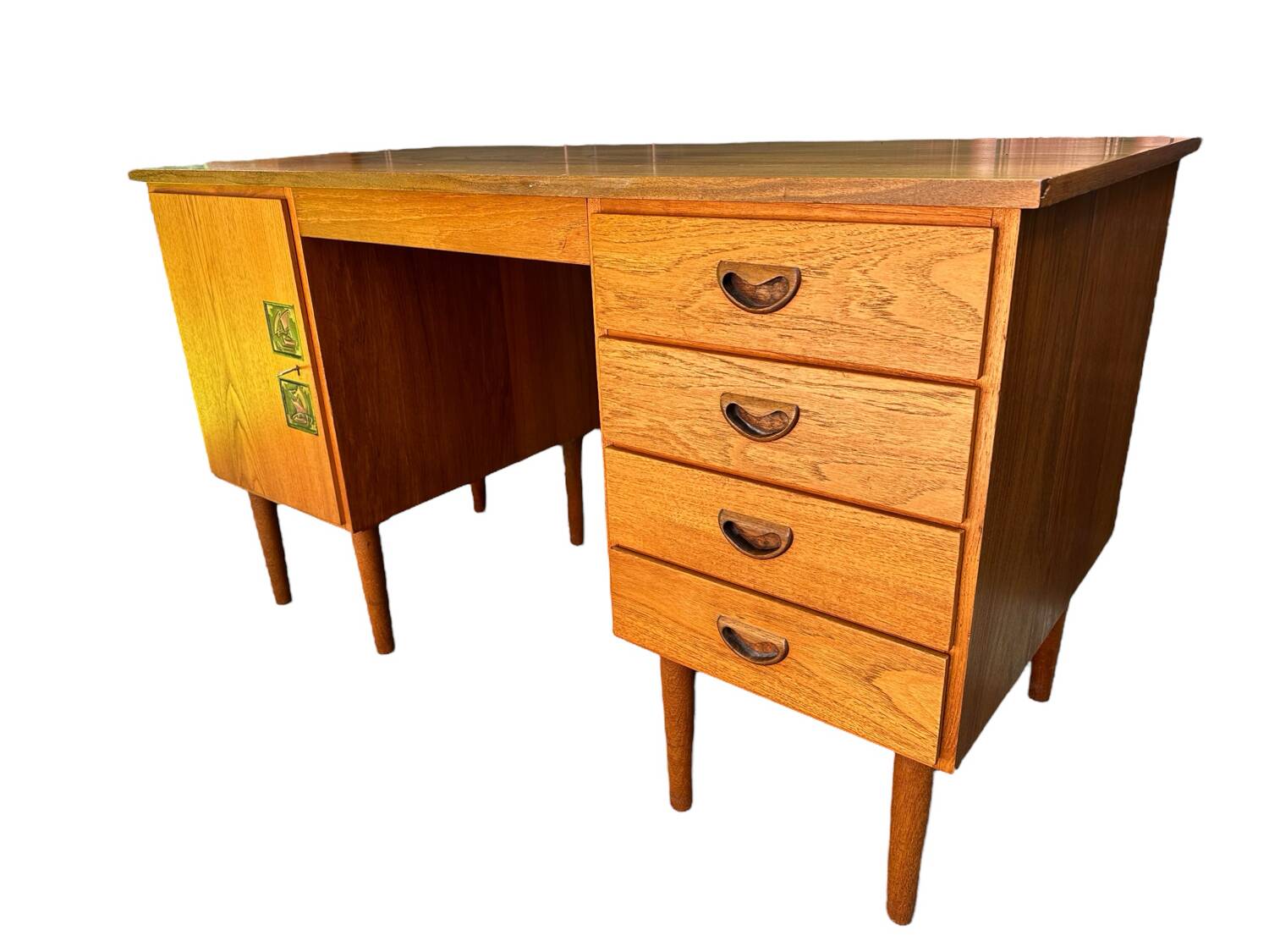 Louis van Teeffelen desk