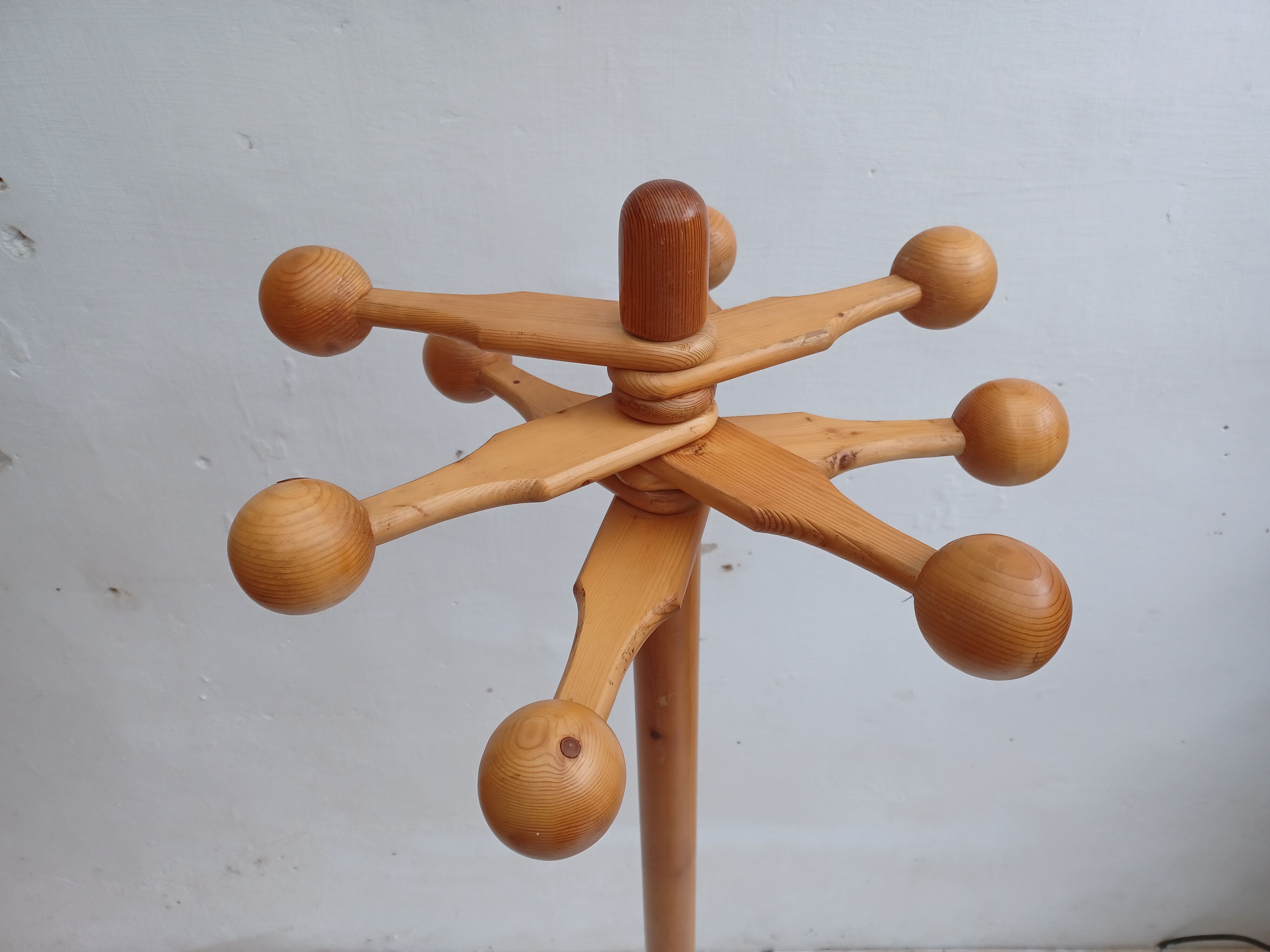 Coat rack balls
