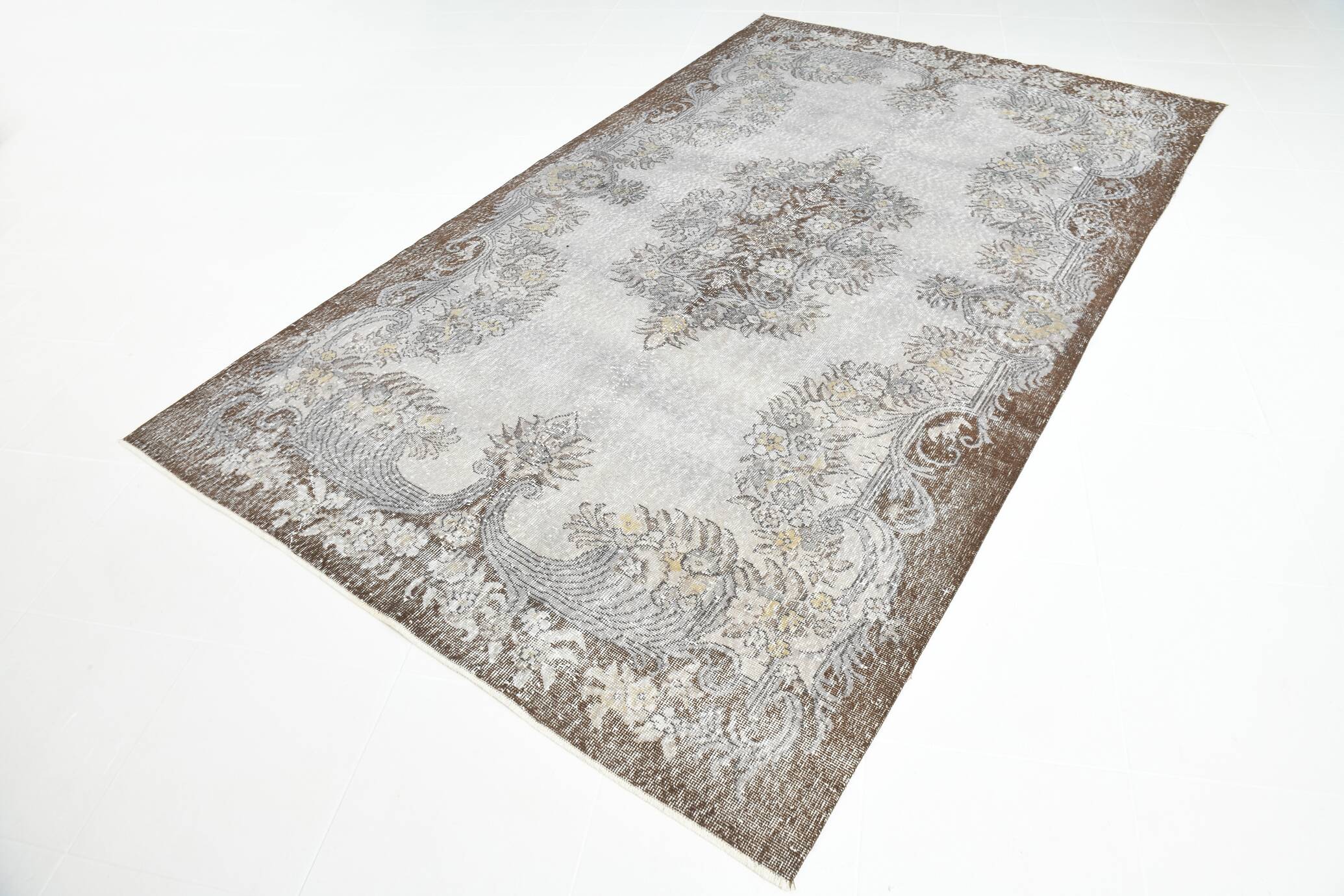 Gray & Brown Classic Turkish Rug, 176x294Cm