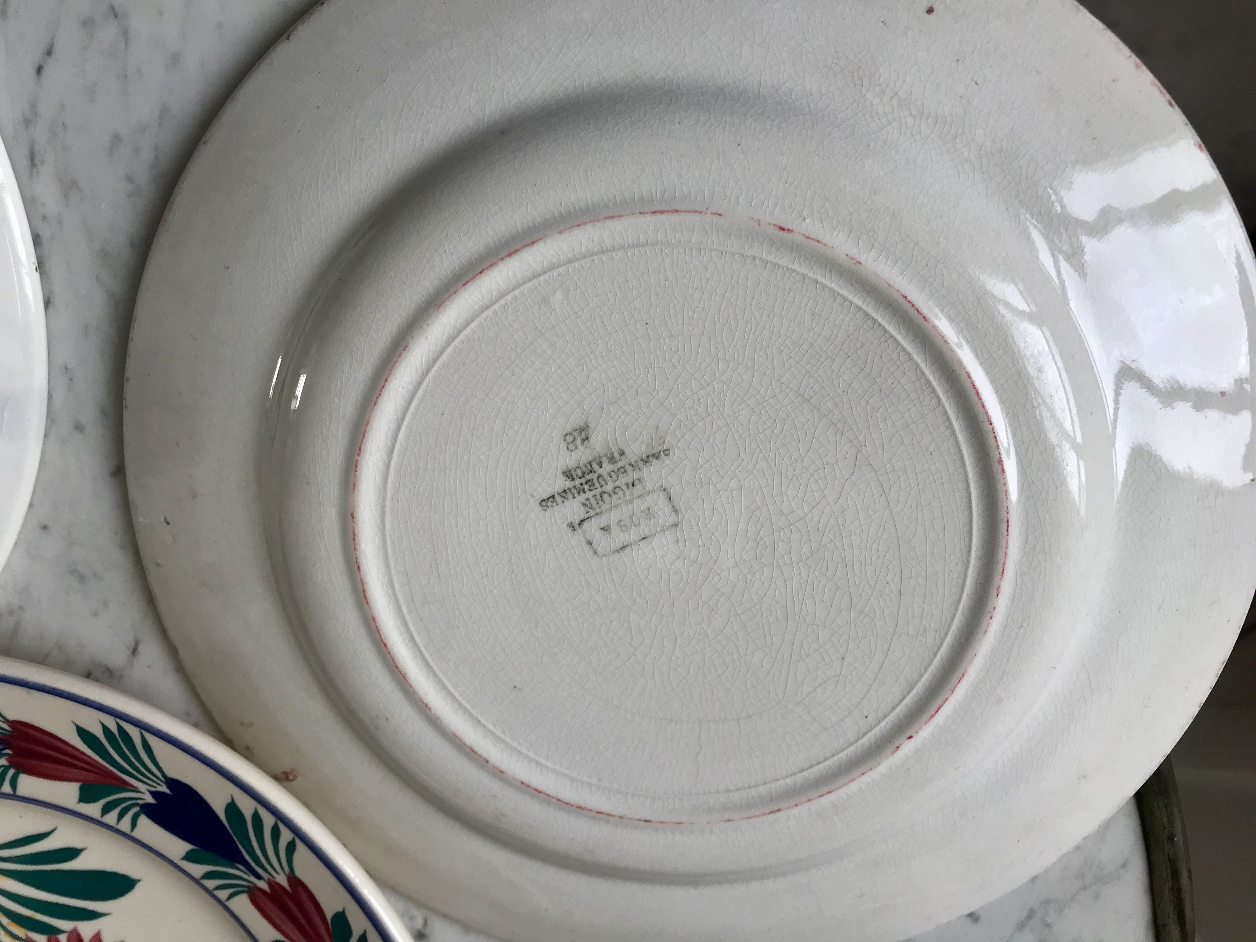 Set of 6 flat plates mismatched pink Badonviller, Longchamp, Digoin "Rosa" and Quimper