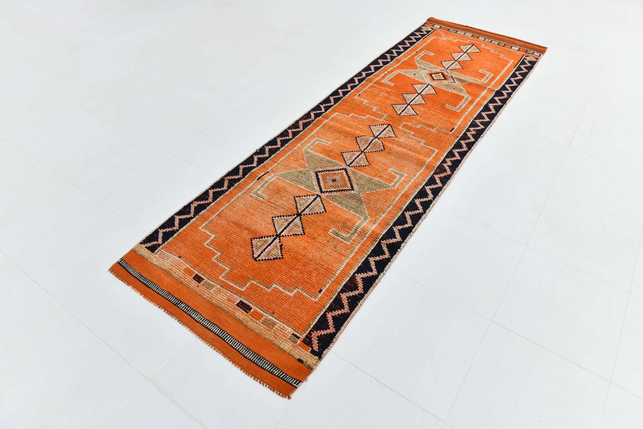 Pumkin Orange Pattern Vintage Runner Rug, 88x291 Cm