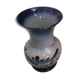 Anne Ehret stoneware pot