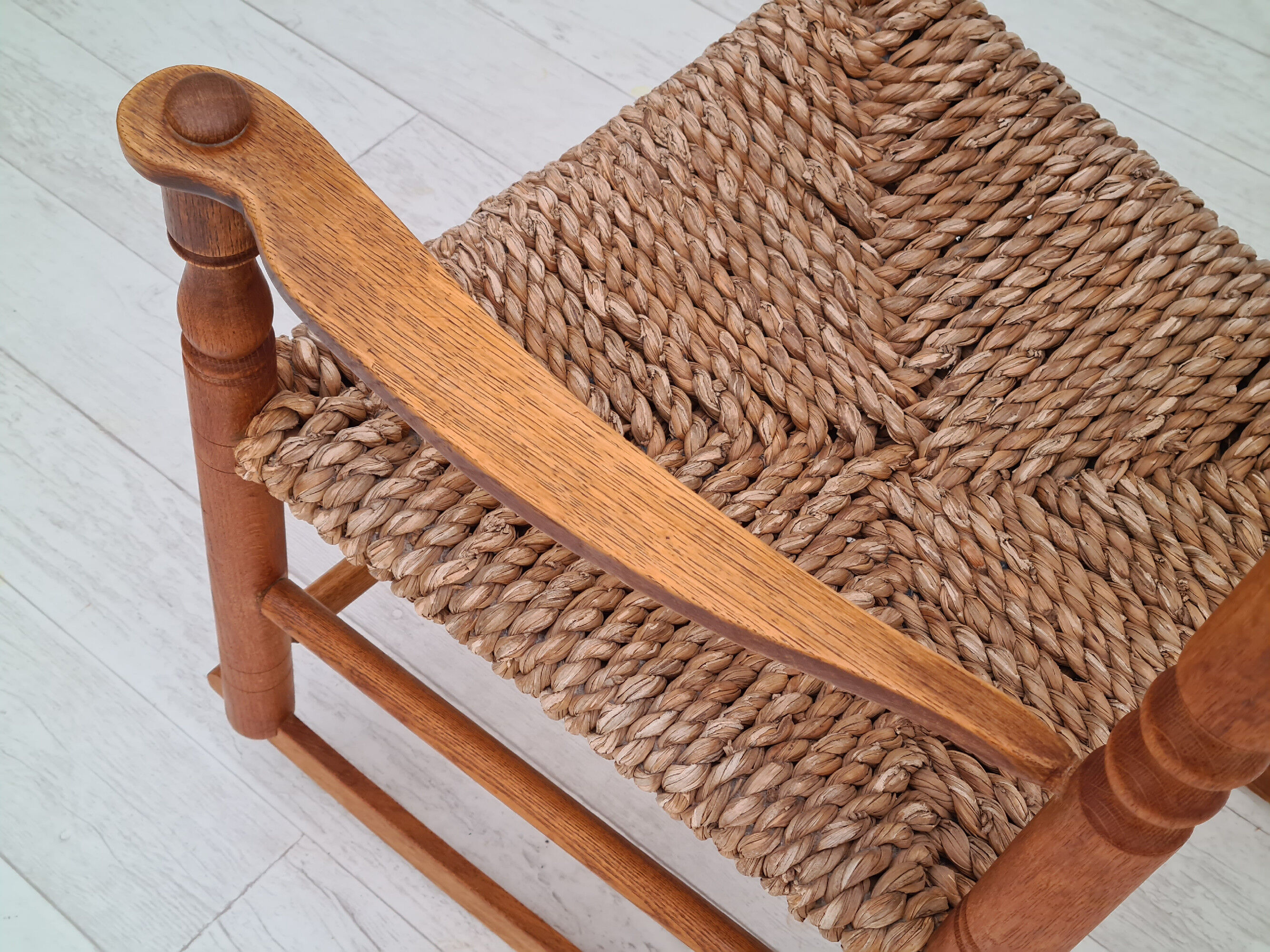 Rocking-chair, oak wood, natural fiber