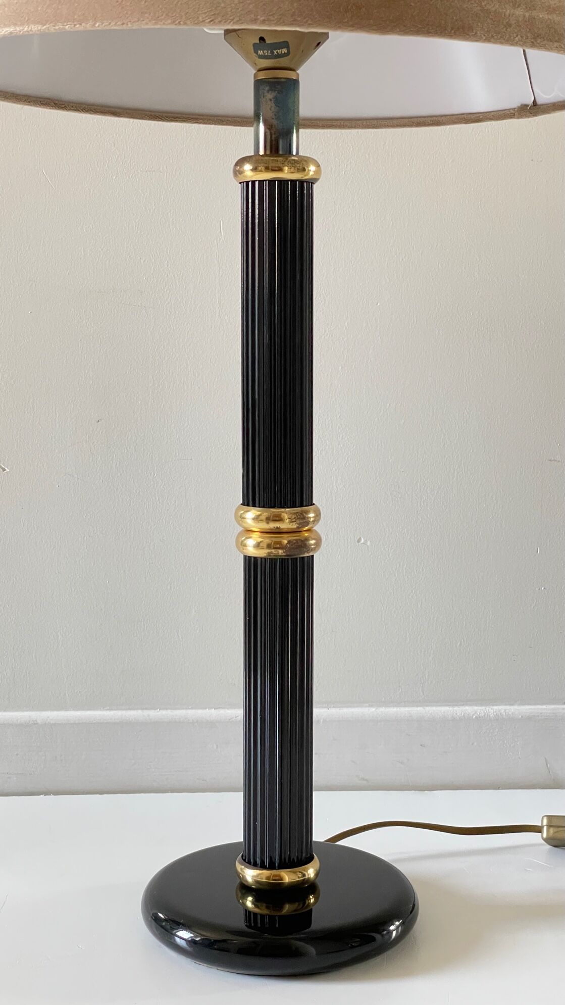 Lampe Le dauphin laiton et velours