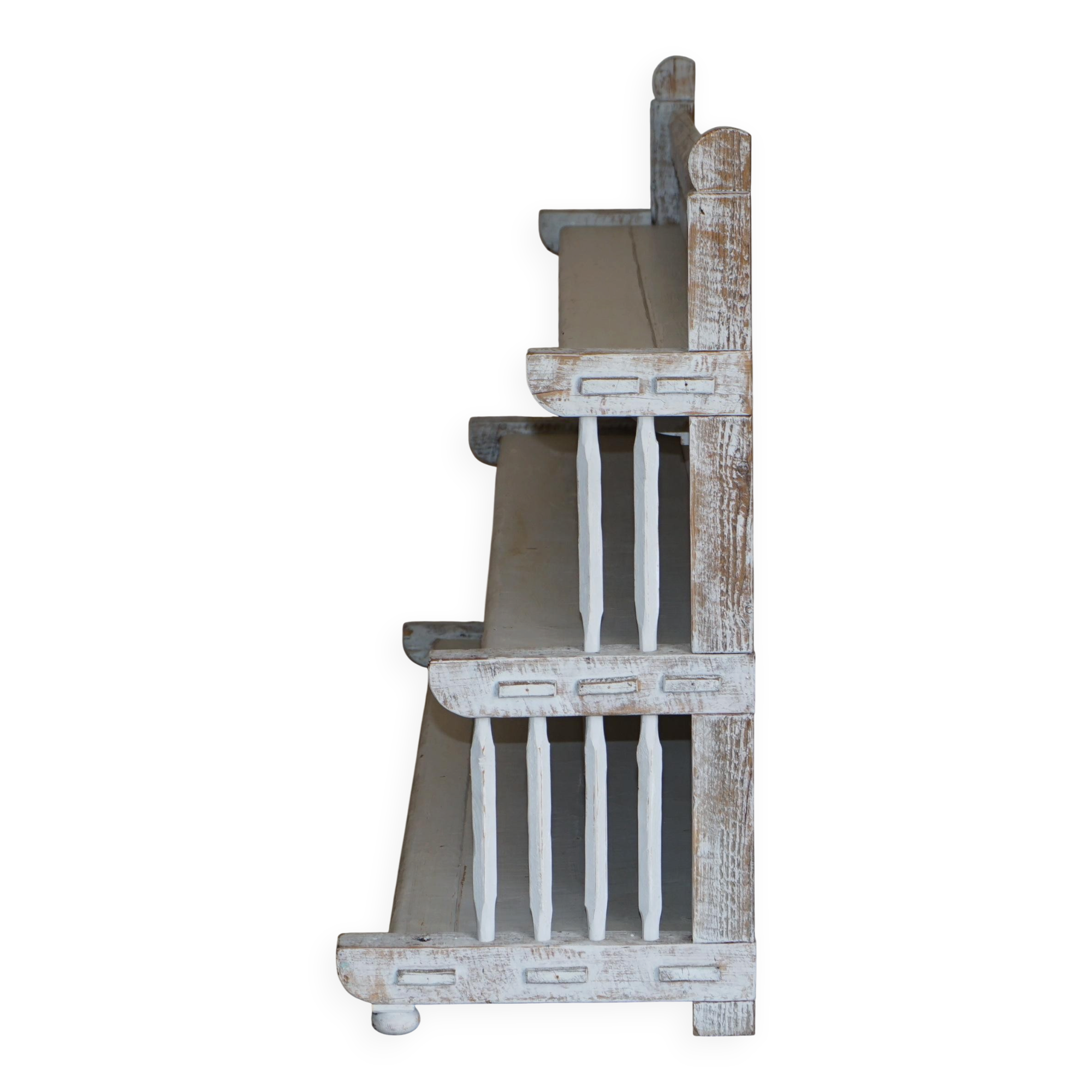 Large cascade shelf in solid oak, Late Victorian style.