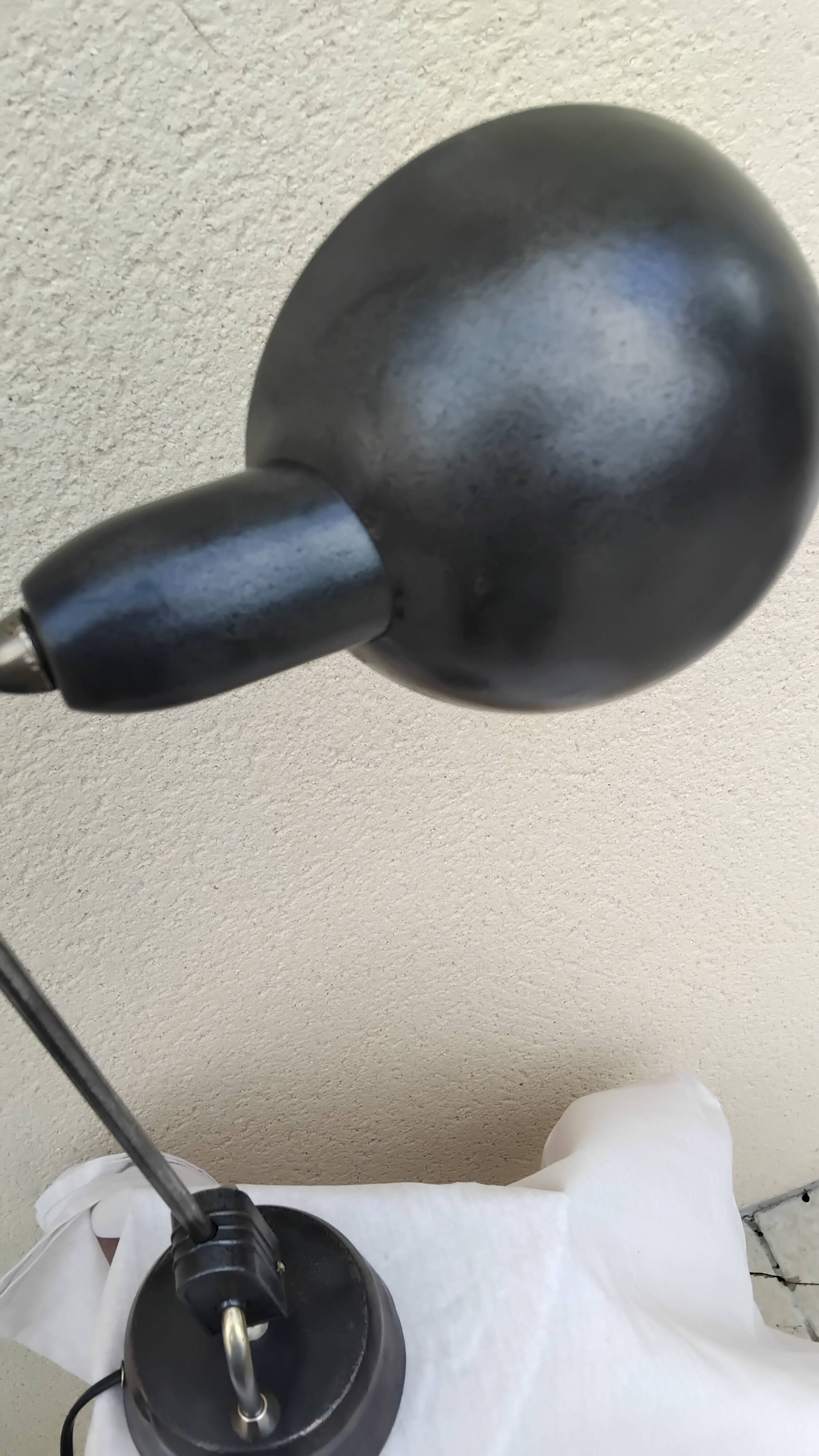 Lampe Jumo 600 design Charlotte Perriand atelier