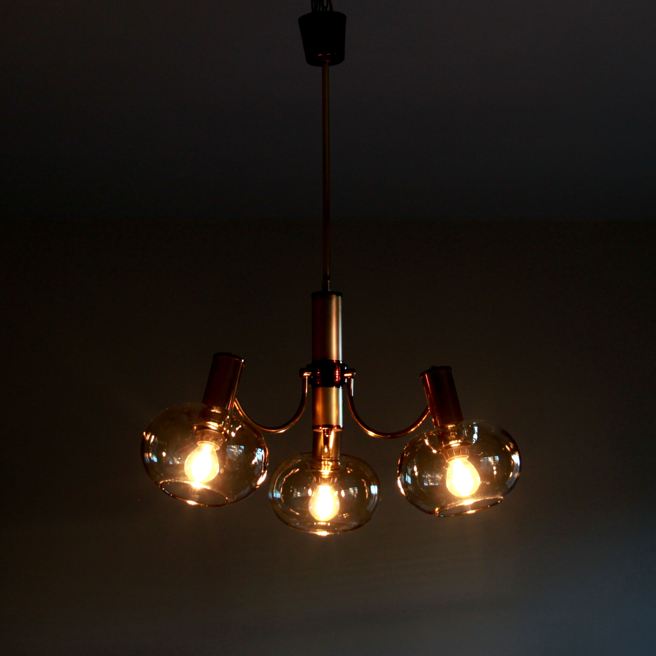 Chandelier 1970 brass gilded globes smoked glass italian