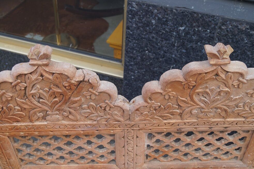 Carved bench of Pakistan