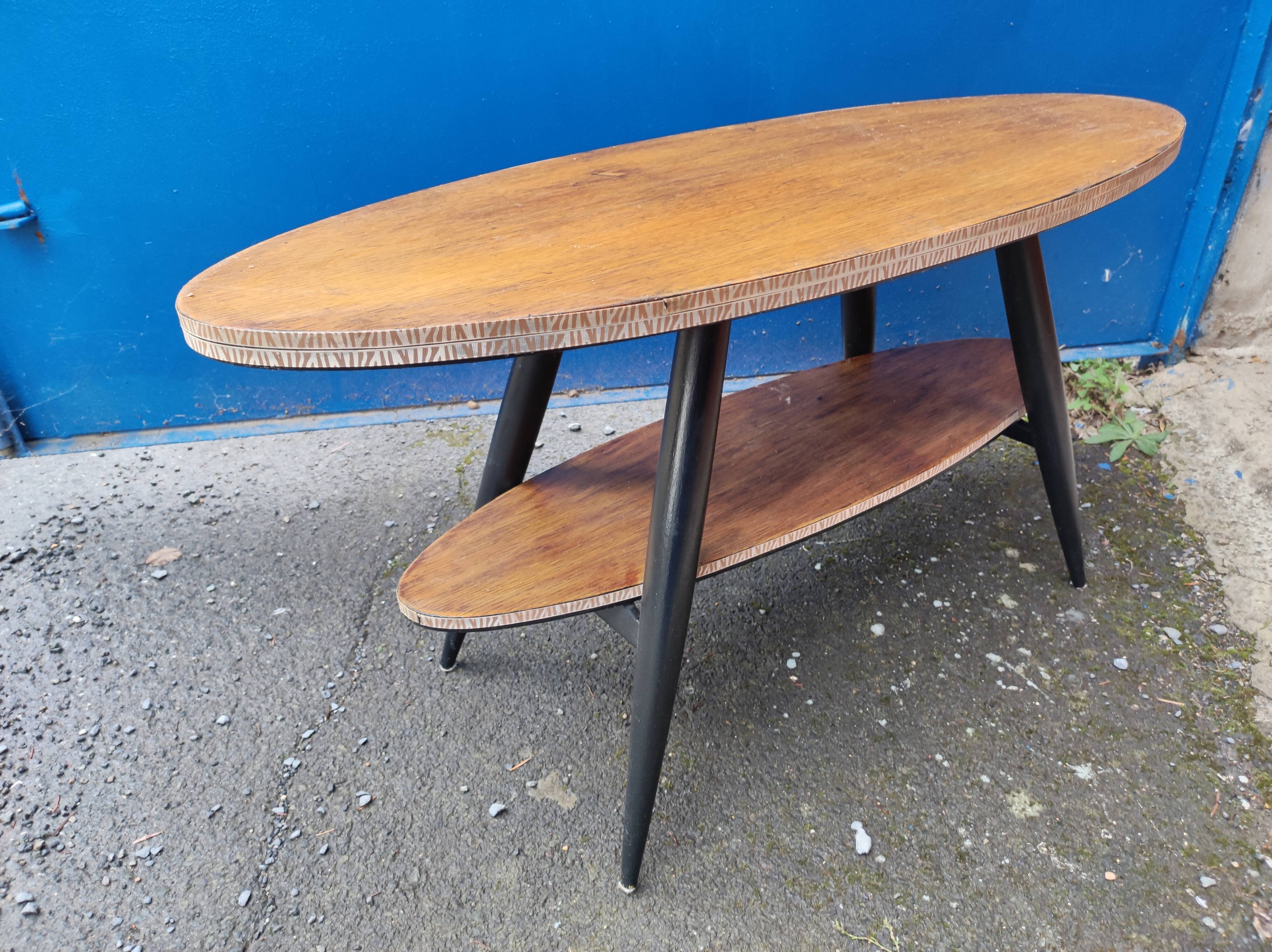 Coffee table oval compass legs vintage 50 60