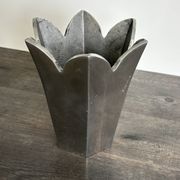 Tulip Vase Habitat – 90s Vintage Design