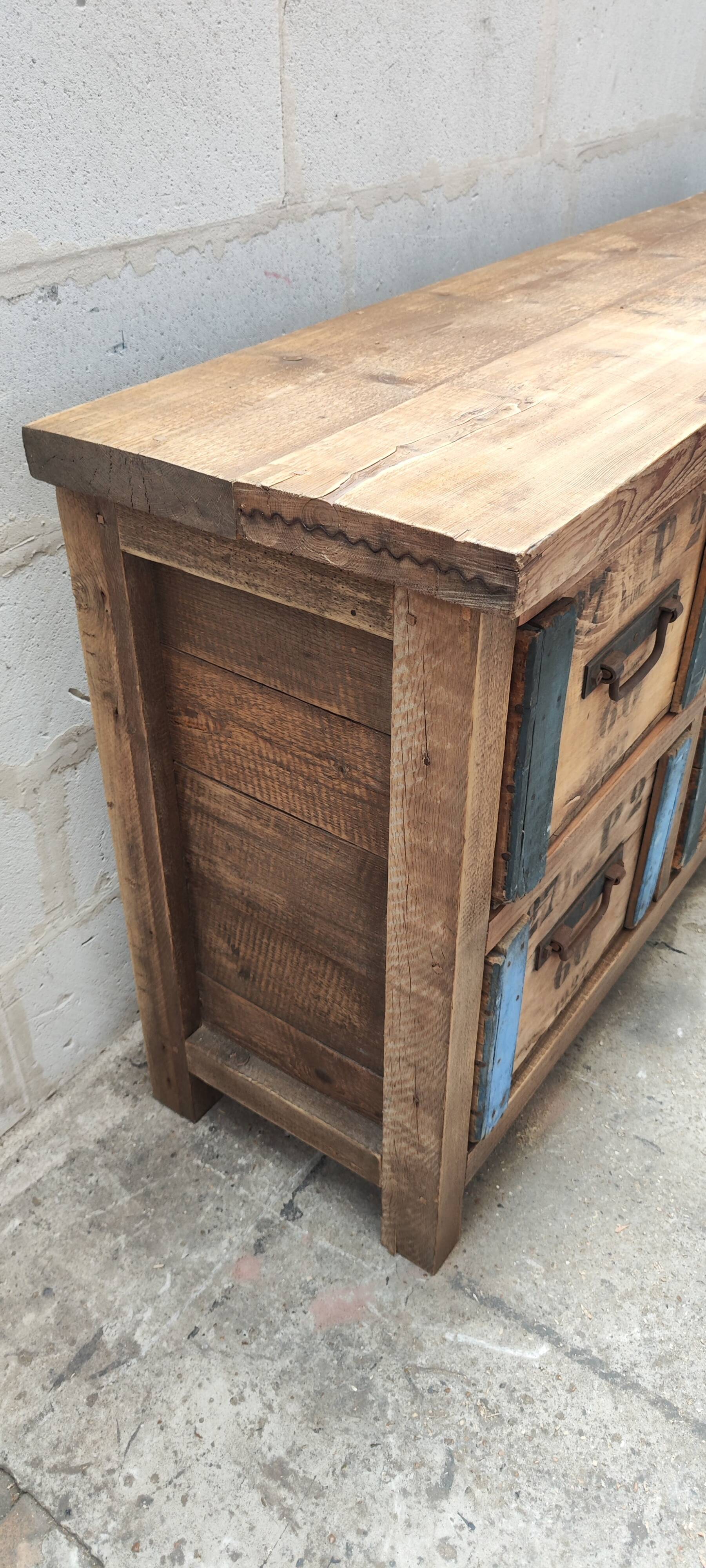 Ancien meuble d'atelier six tiroirs caisses