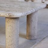 Travertine coffee table in the style of Angelo Mangiarotti, 1970.