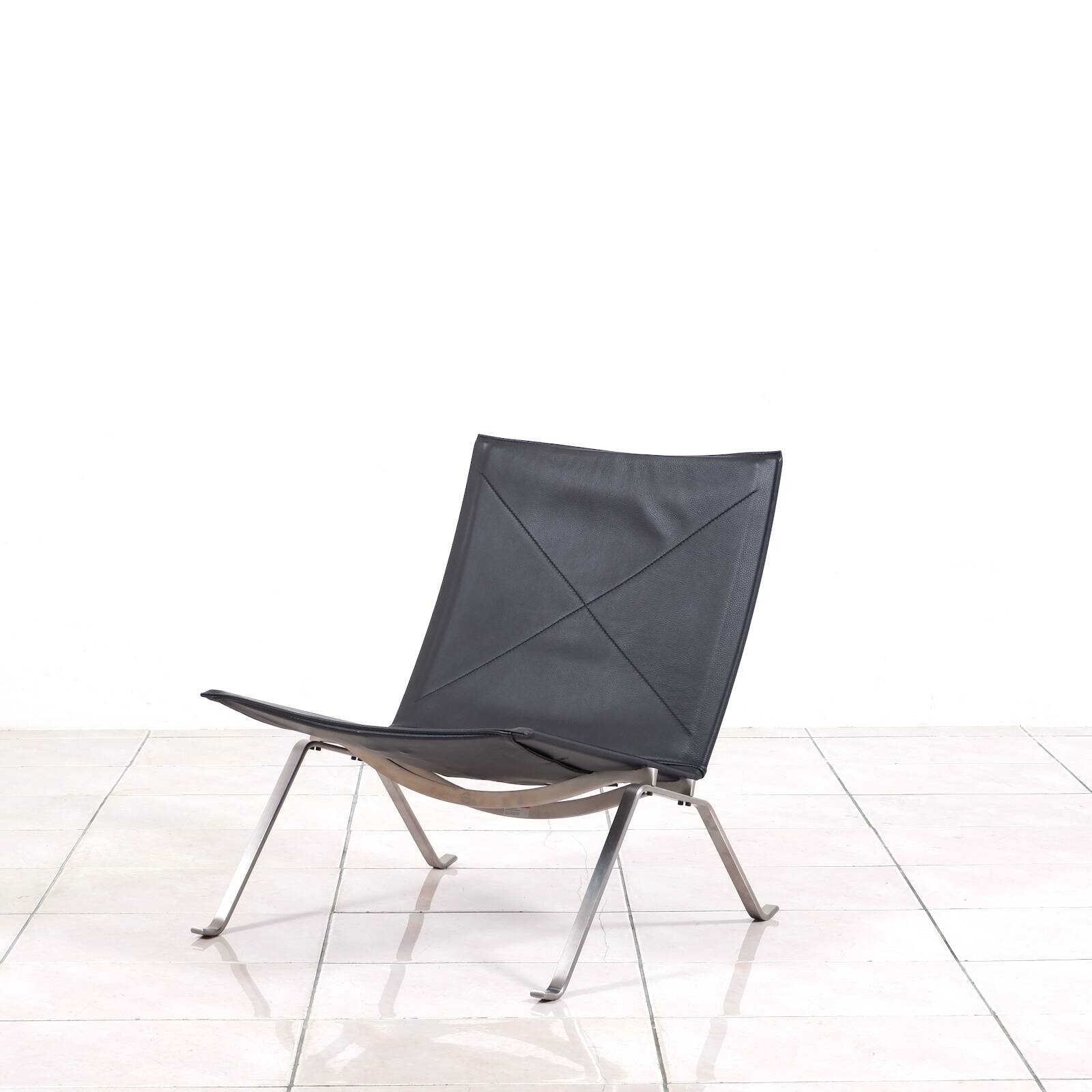 „PK 22“ lounge chair by Poul Kjaerholm for Fritz Hansen