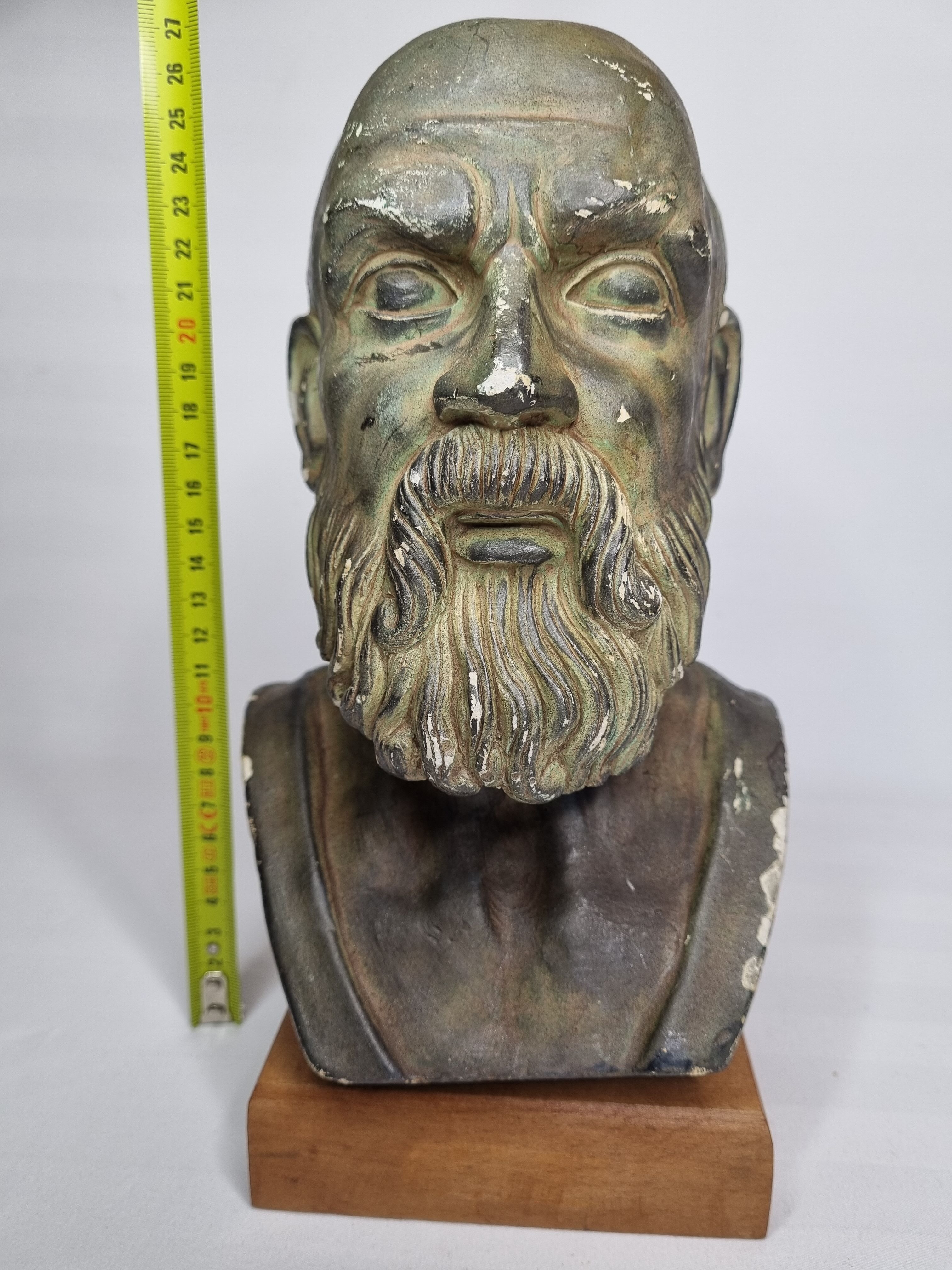 Buste d'Hippocrate en plâtre à l'imitation du bronze, 27 cm