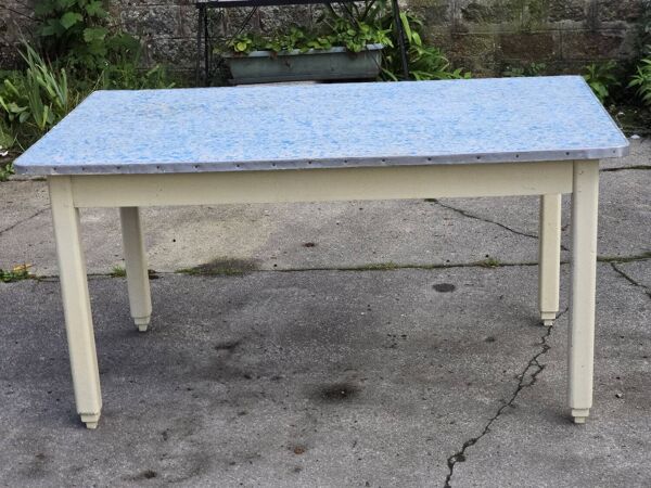 Table ancienne de cuisine