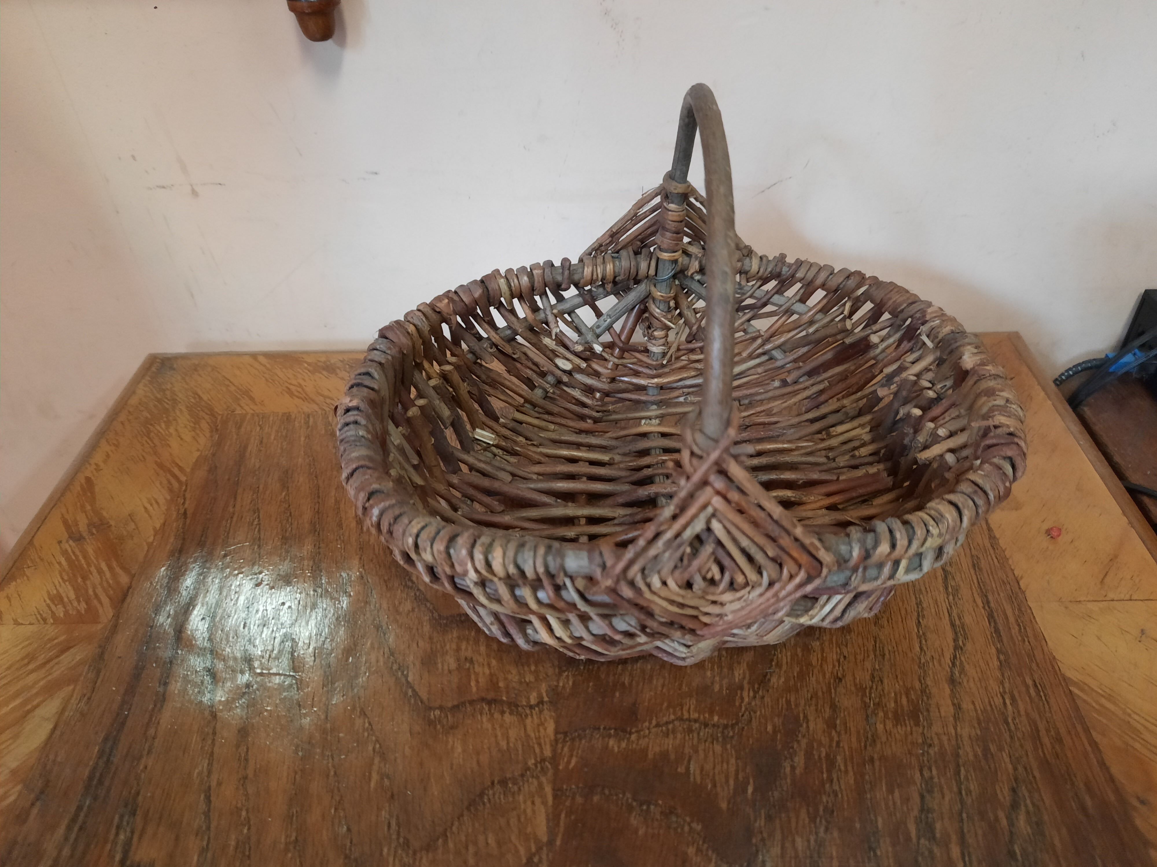 Lot of old wicker baskets
