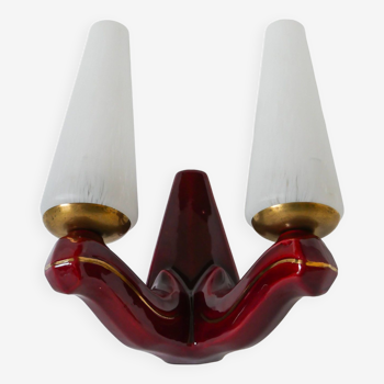 Double globe wall lamp in glass and burgundy ceramic support Art Deco 1930