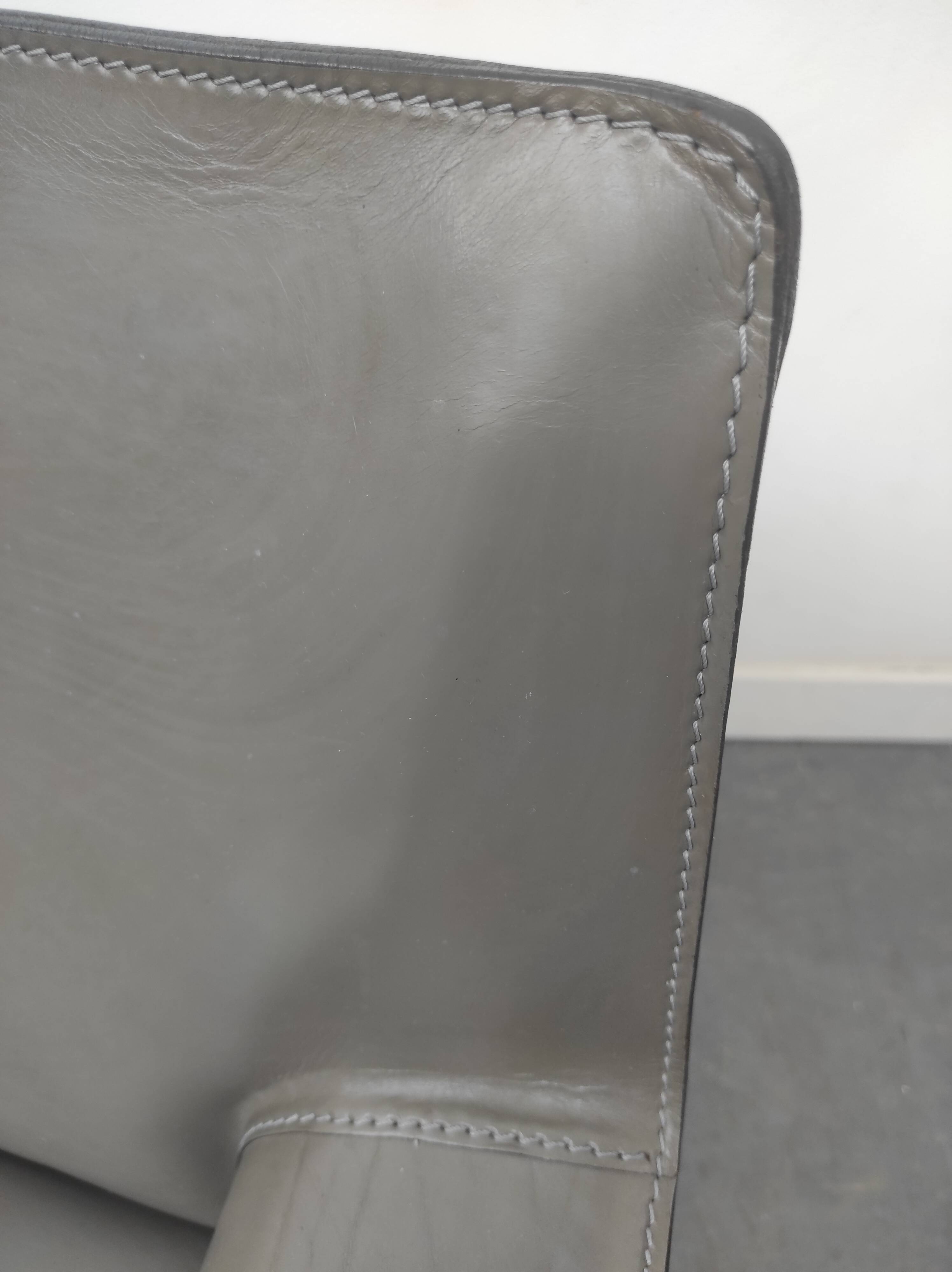 Canapé Cab 415 par Mario Bellini pour Cassina