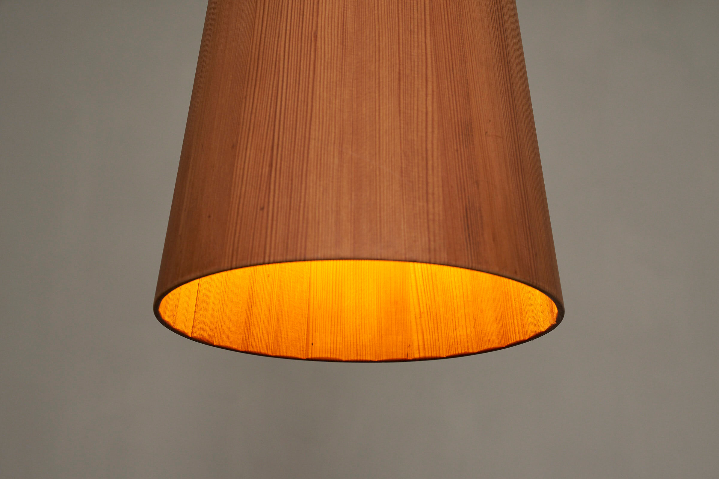 'Conus' pendant lamp in pine by Jørgen Wolff
