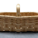 Vintage flat basket with handle