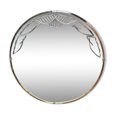 Bevelled and chiseled round mirror