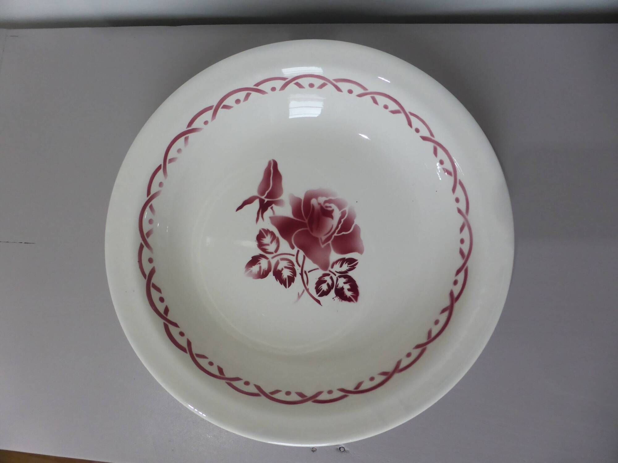 Vintage hollow round plate from Digoin Sarreguemines model Michel 231109.