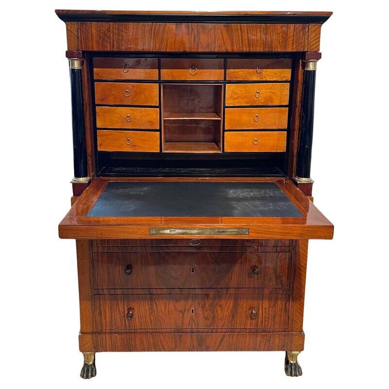 Biedermeier Secretary in Walnut and Maple, 1820
