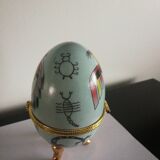 Sky blue porcelain egg box animals