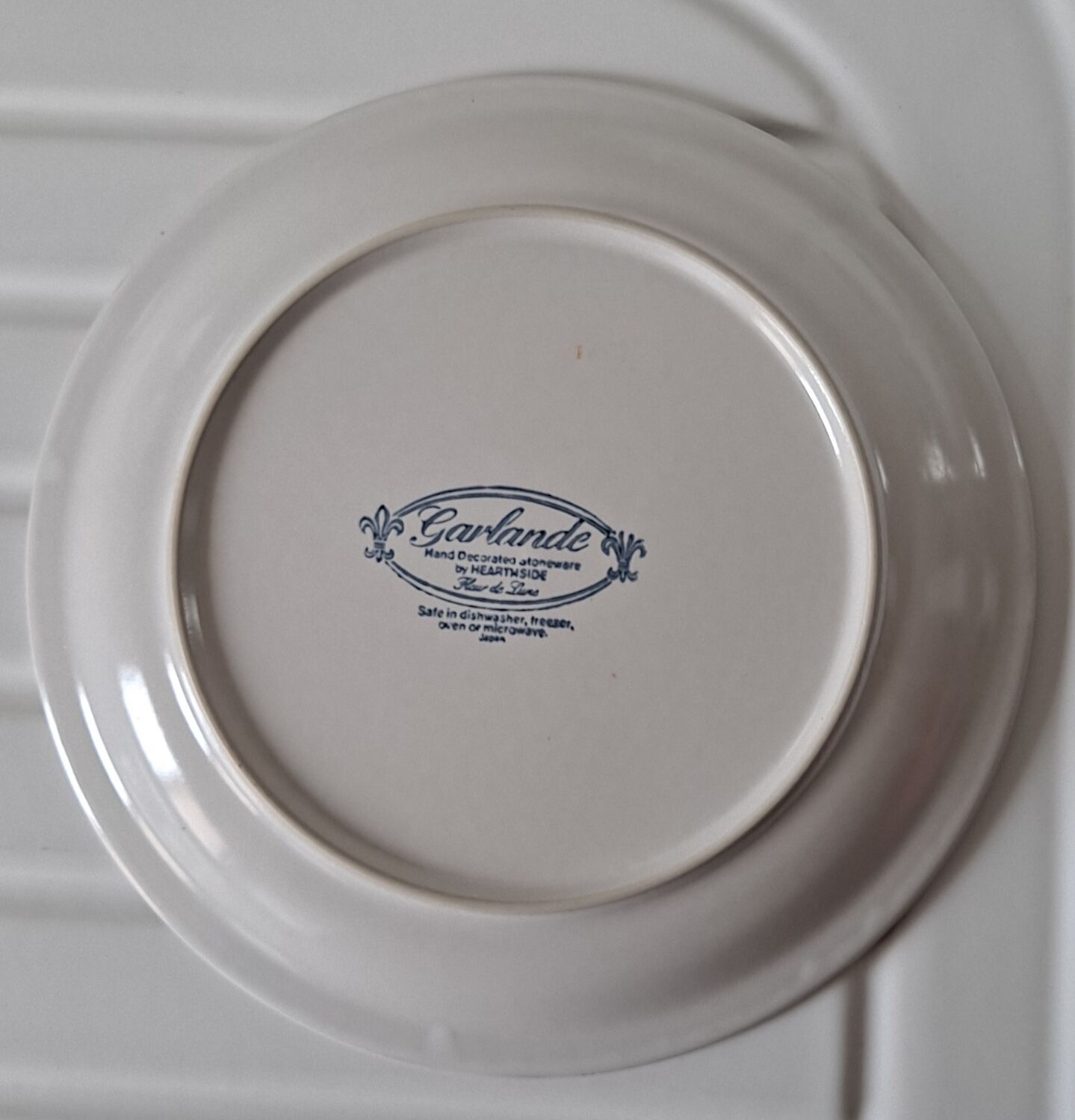 Hearthside stoneware plate