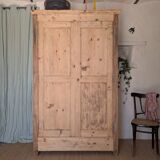 Large wardrobe - hanging space and shelves