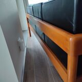 Scandinavian sofa 4 places in leather and cherry wood