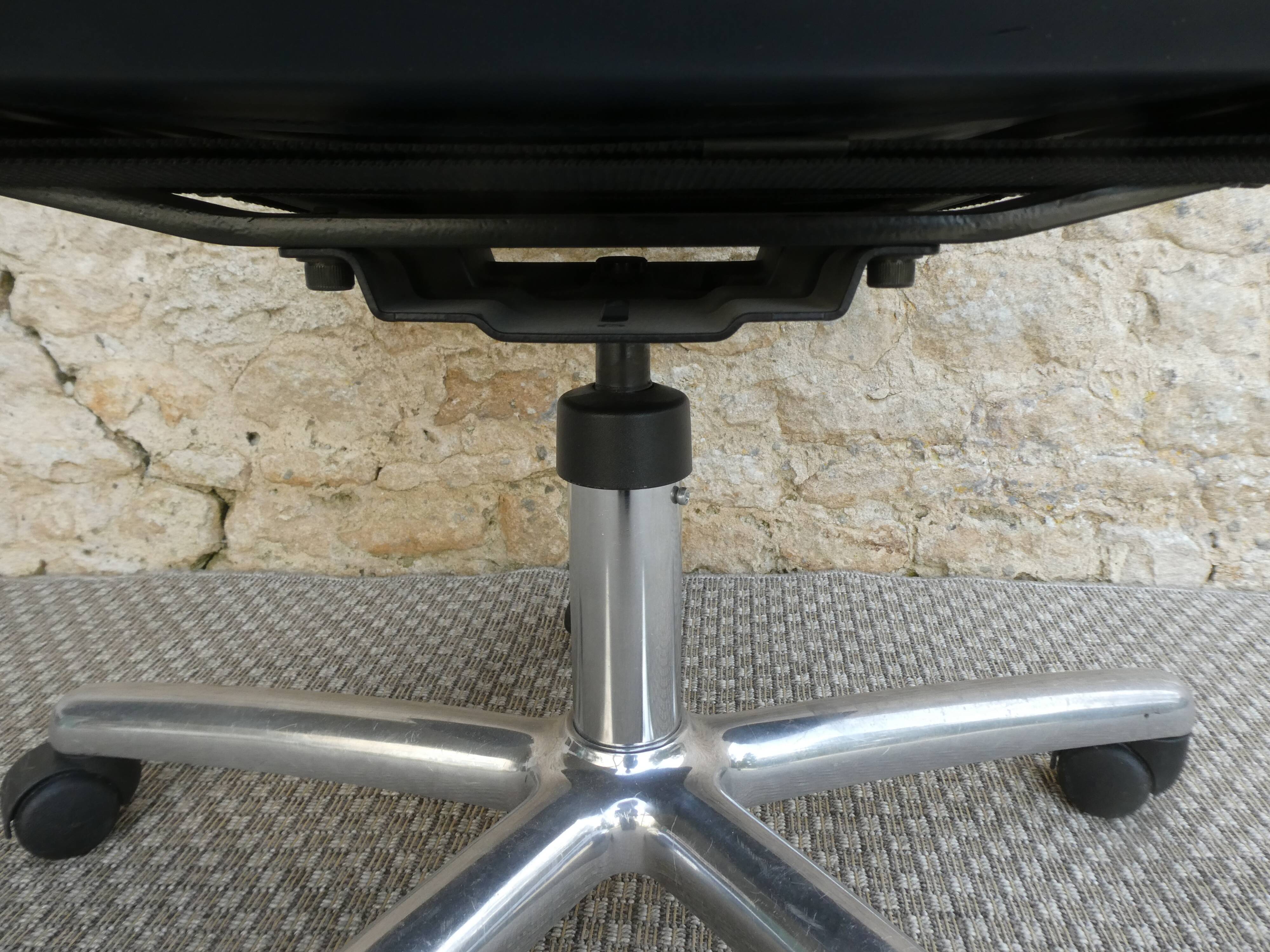 Office chair by Carlo Bartoli for Matteo Grassi in leather